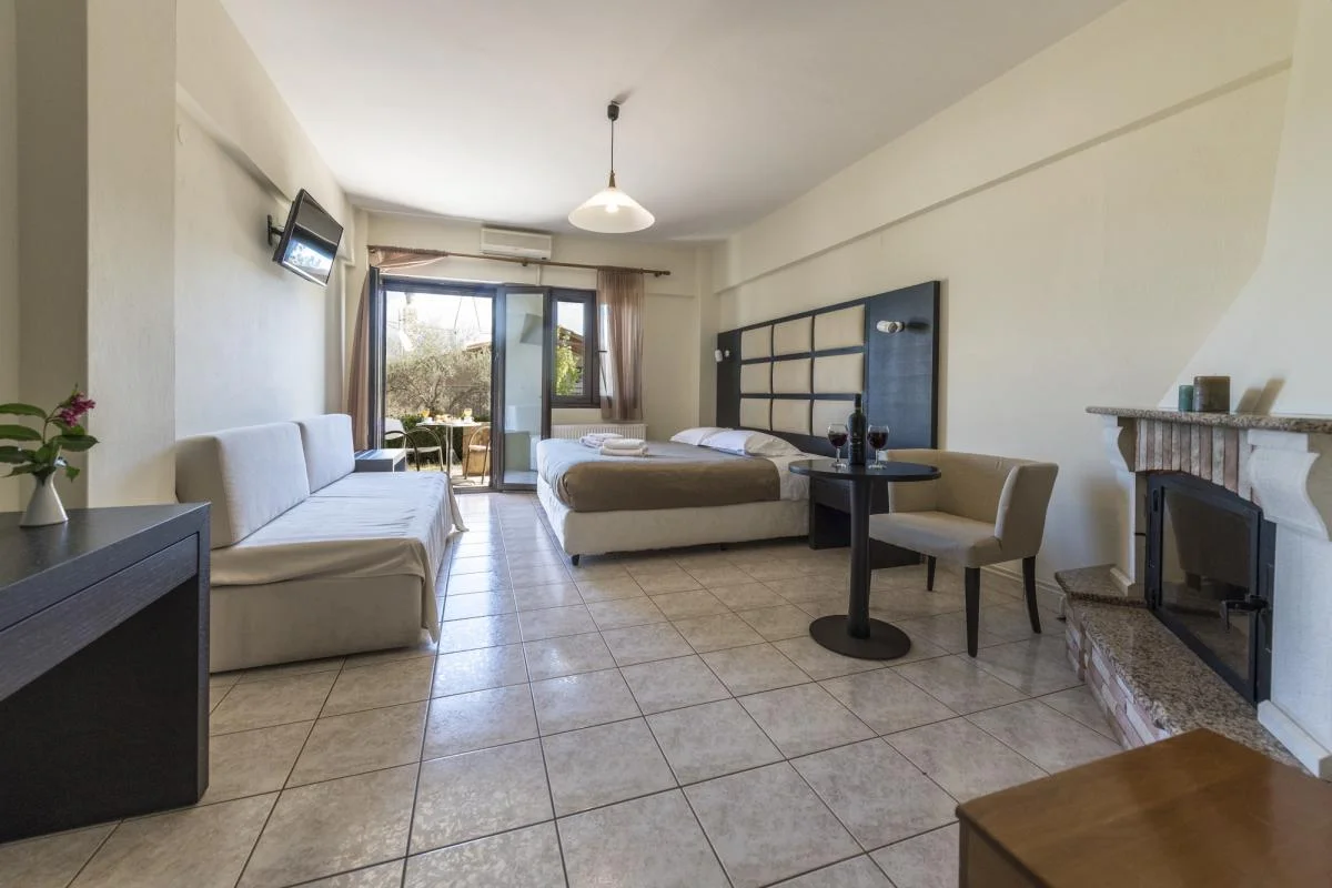 Deluxe Room with Fireplace view 1